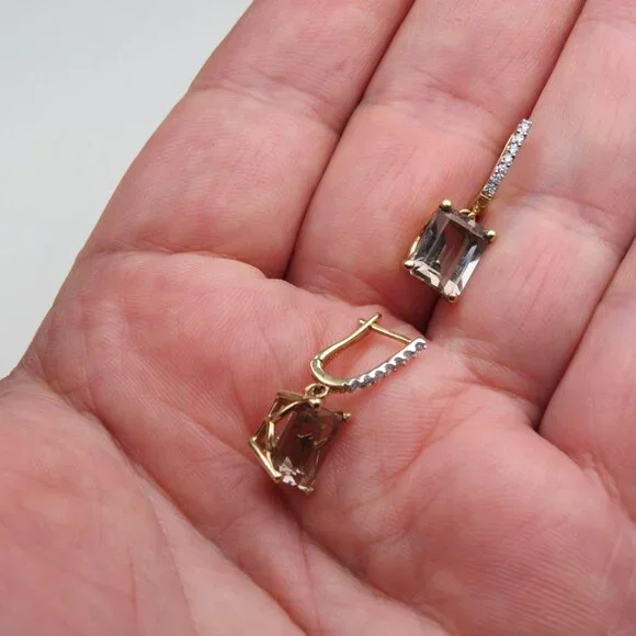 $2300 10k Yellow Gold 1/5ct Diamond & smoked quartzEarring